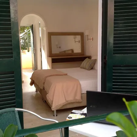 Hotel Stavros On The