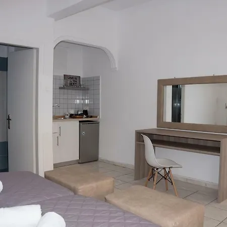 Stavros On The Hotel