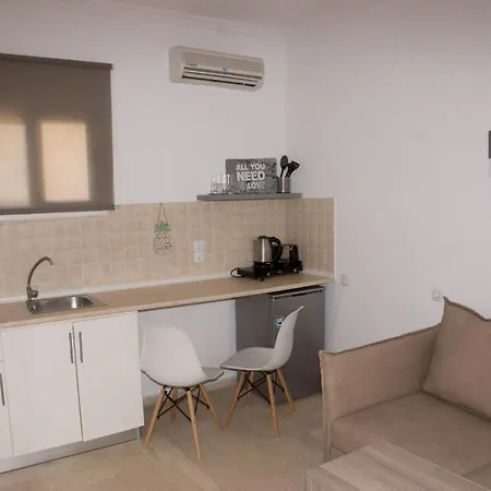 Stavros On The * Kávos