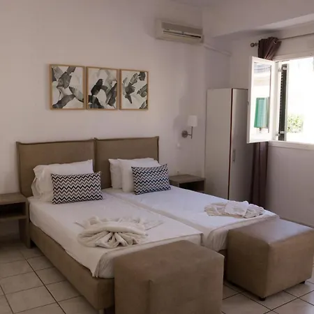 Stavros On The Kávos