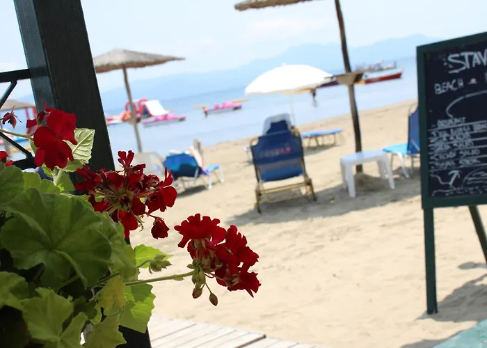 Stavros On The And * Κάβος