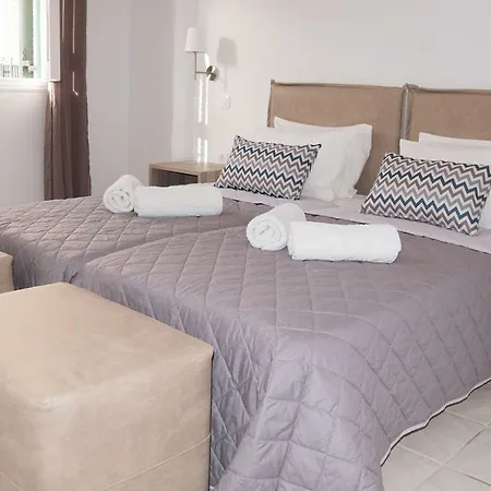 Hotel Stavros On The *